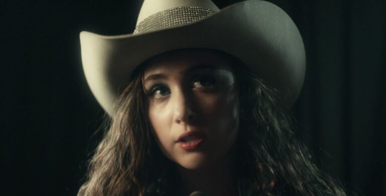 Chappell Roan Pink Pony Club Lyrics: Full Breakdown and Meaning chappell roan pink pony club lyrics