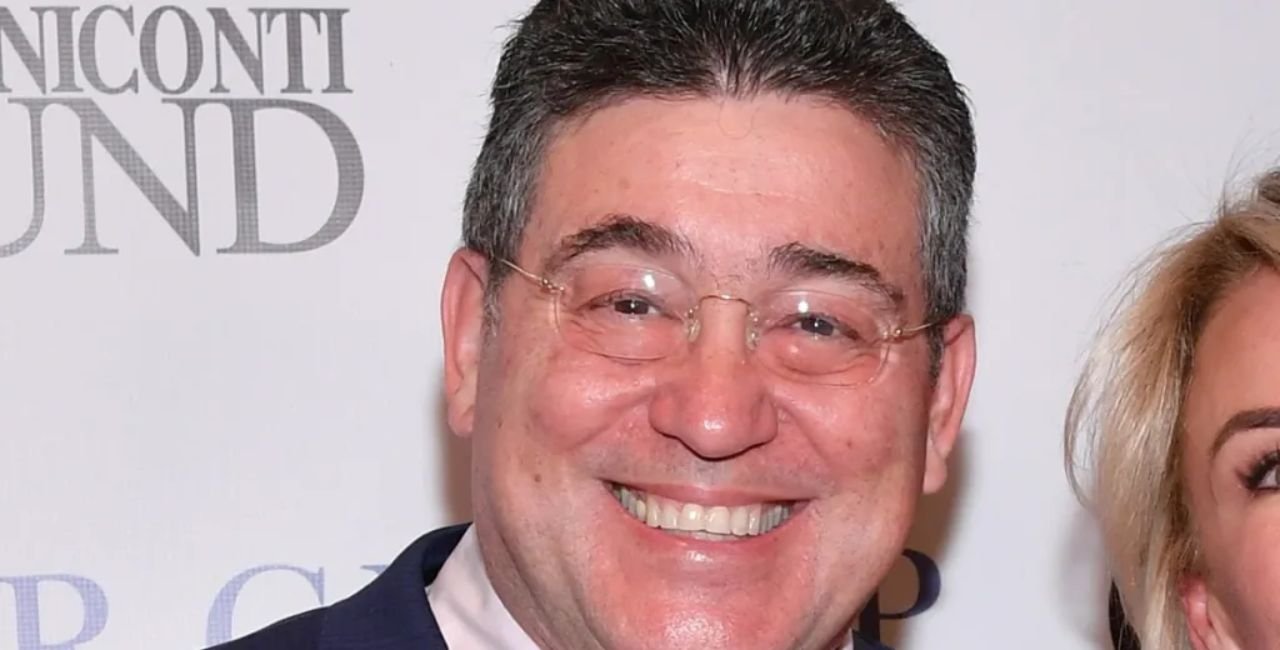 Who Is Itzhak Ezratti?