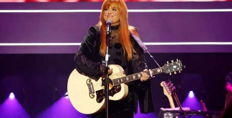 wynonna judd performance reactions