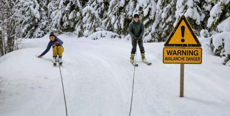 winter storm warning issued for oregon cascades
